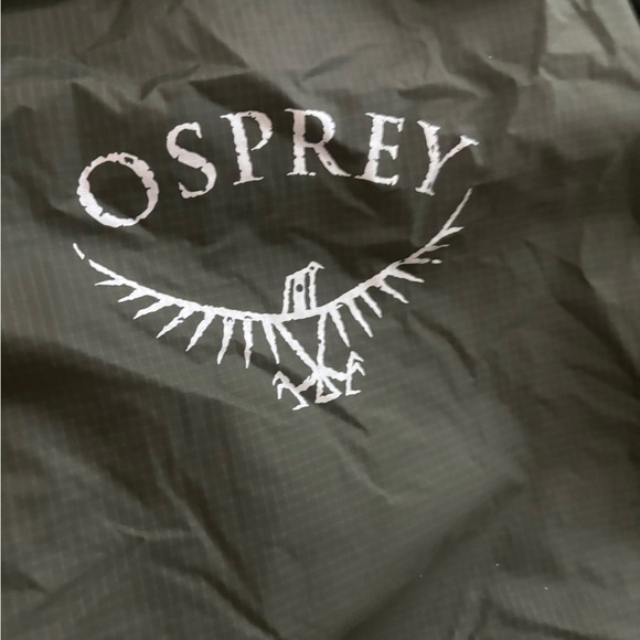 Osprey Airporter- M - Picture 3 of 13